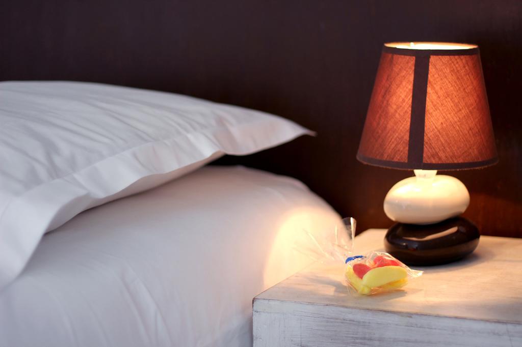 O Villagio Hotel Villeneuve-Loubet Pokoj fotografie